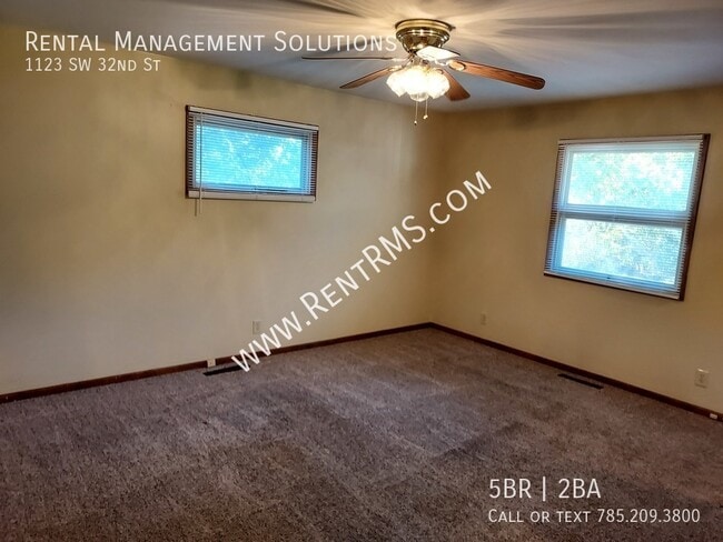 Building Photo - 1123 SW 32nd St