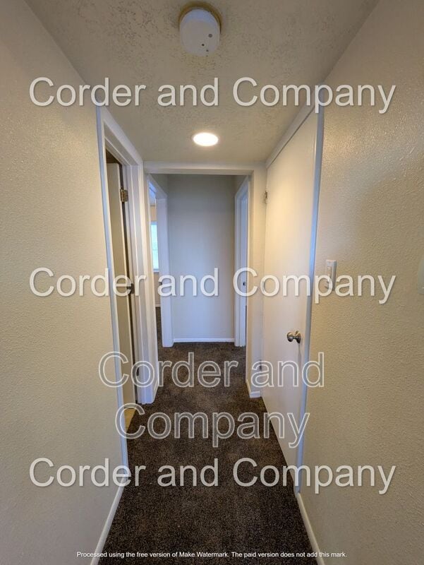 Building Photo - 13226 Candelaria Rd NE