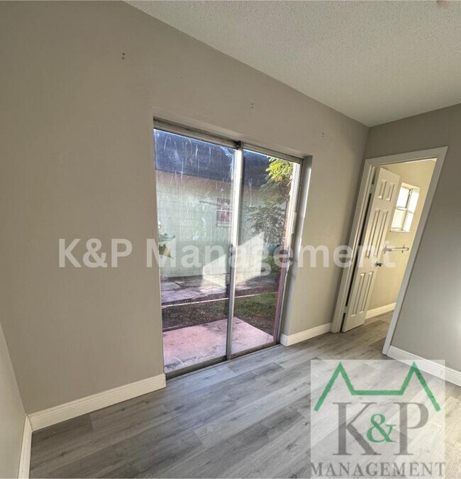 Building Photo - 515 Duchess Ct