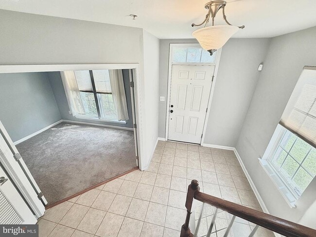 Building Photo - 9407 ASTON Vlg