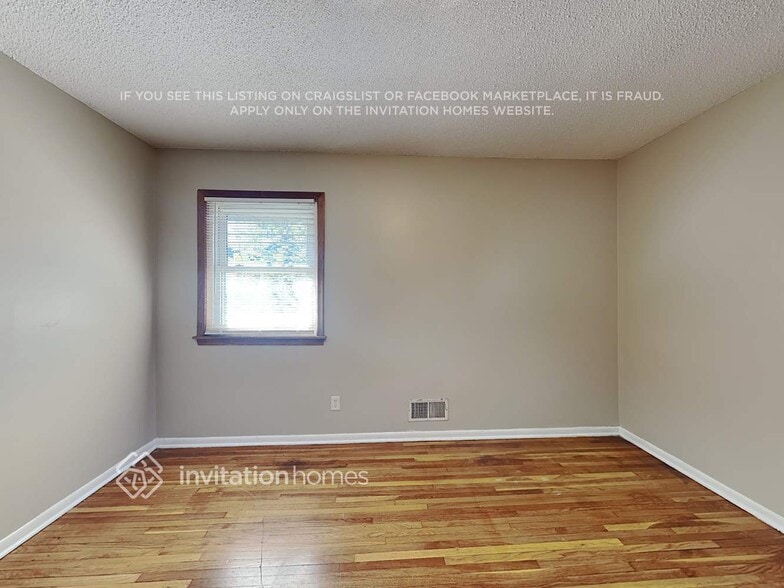 Building Photo - 600 57th Ave NE