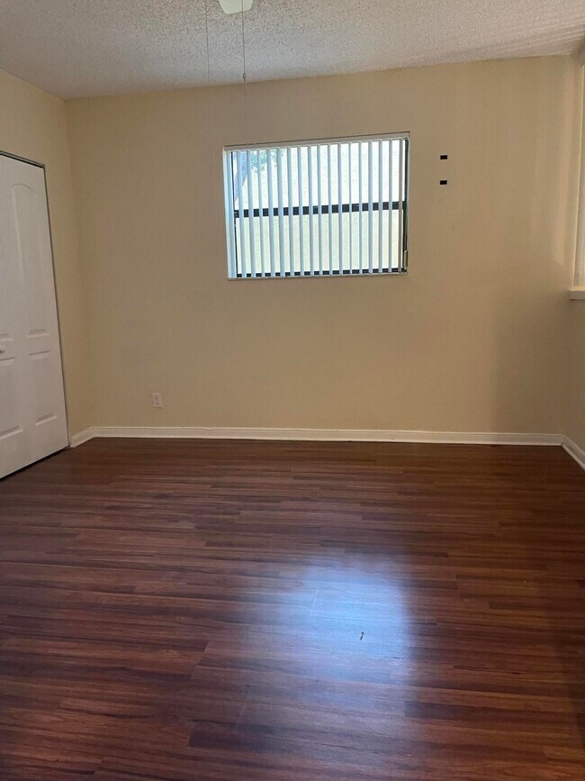 Building Photo - 9060 NW 45th Ct