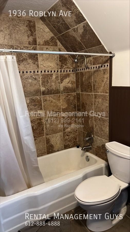 Building Photo - 1936 Roblyn Ave