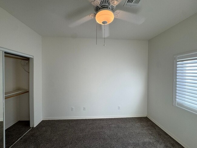 Building Photo - 3BR,2BS Custom home w/3 Car-Boat Deep Garage-Target shopping area