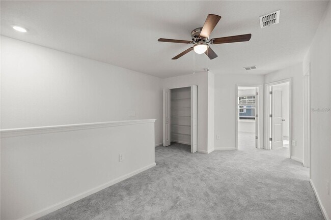 Building Photo - 3632 SE 37th Ct