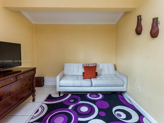 Building Photo - 5524 Garfield St