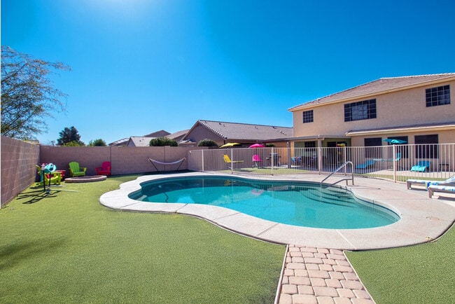 Building Photo - 1550 N Desert Willow St