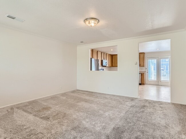 Building Photo - Amazing 2BR, 3BTH w/Garage in First Creek