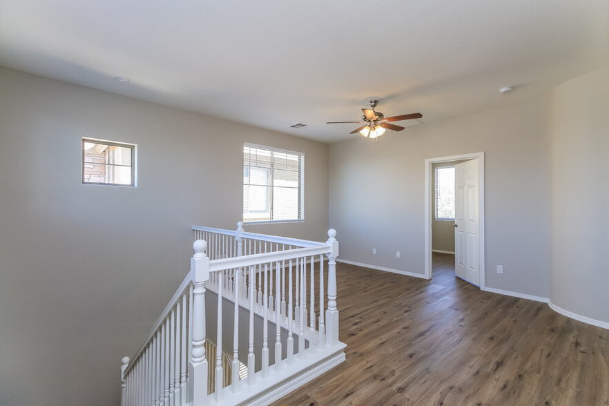 Building Photo - 3178 S Southwind Dr