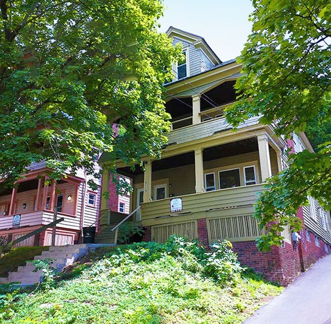 Primary Photo - 716-718 Euclid Ave