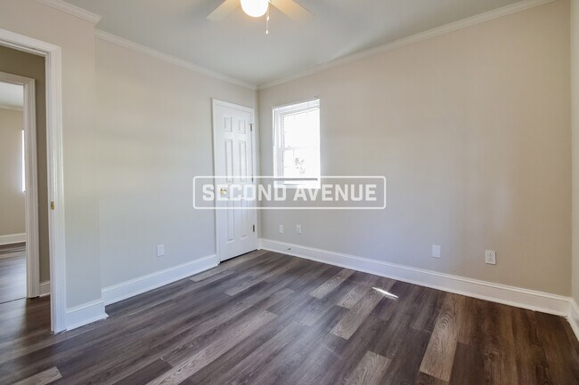 Building Photo - 232 N Lake Dr