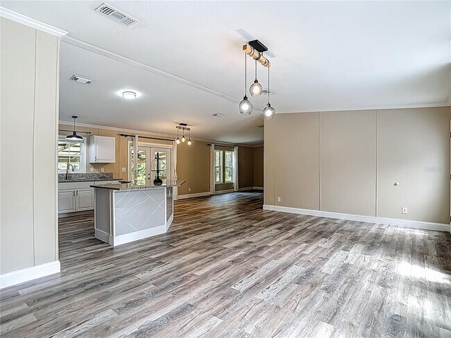 Building Photo - 7515 Rooks Dr