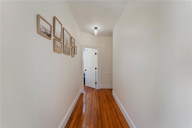 Building Photo - 15 W Narragansett Ave