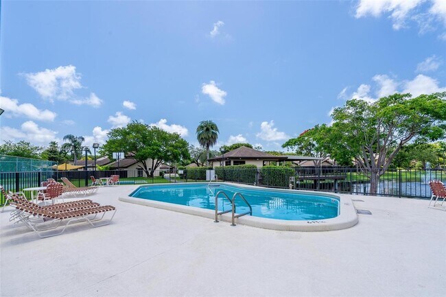 Building Photo - 9148 SW 129th Ln