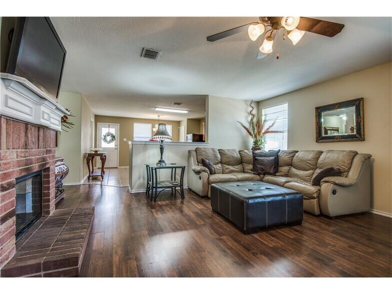 Building Photo - 9554 Byron Drive