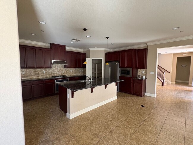 Building Photo - Luxurious home