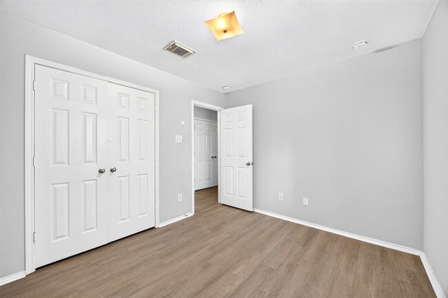 Building Photo - 7219 Avocet Ln