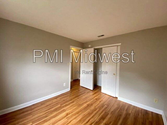 Building Photo - 5965 Glen Haven Blvd