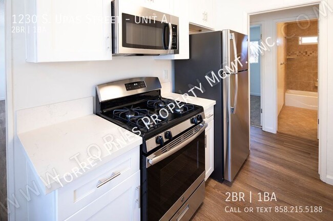 Building Photo - *1 MONTH FREE!* 2BR Near the Heart of Esco...