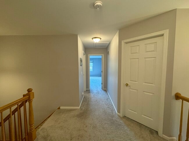 Building Photo - 1N061 Mission Ct