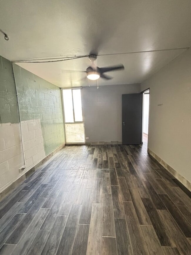 Building Photo - Harbor Lights Convenient Kahului Location