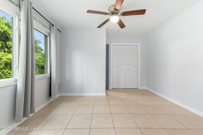 Building Photo - 4078 Spring Park Cir