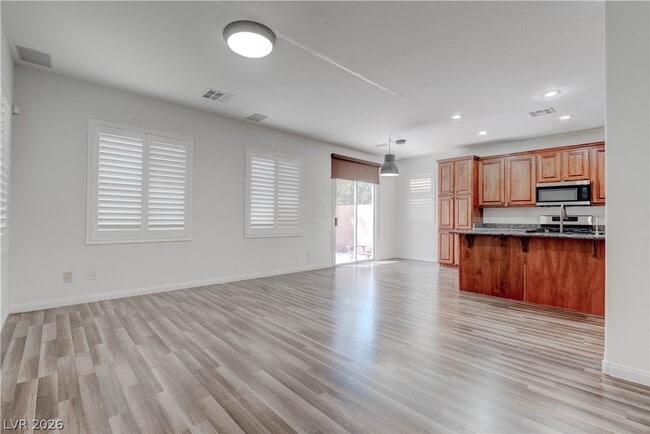 Building Photo - 985 Noah Valley St