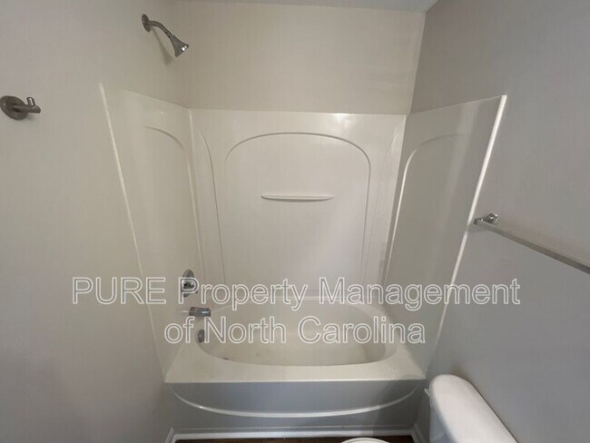 Building Photo - 5285 Ficus Tree Ln