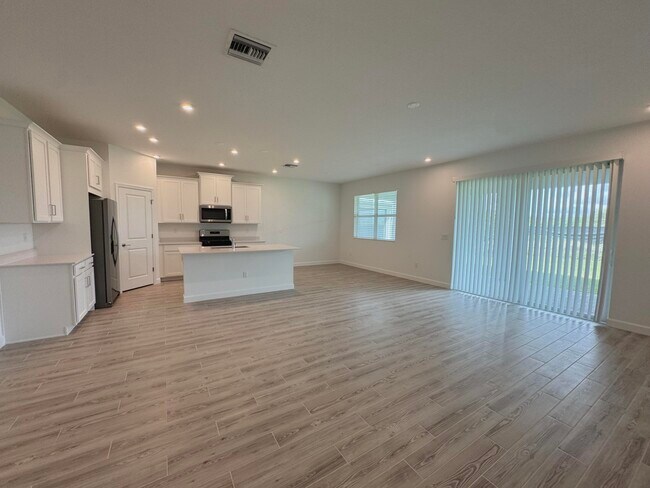 Building Photo - 14285 Murney Wy