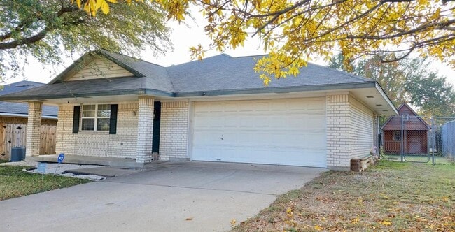 Building Photo - 405 Northern Trail