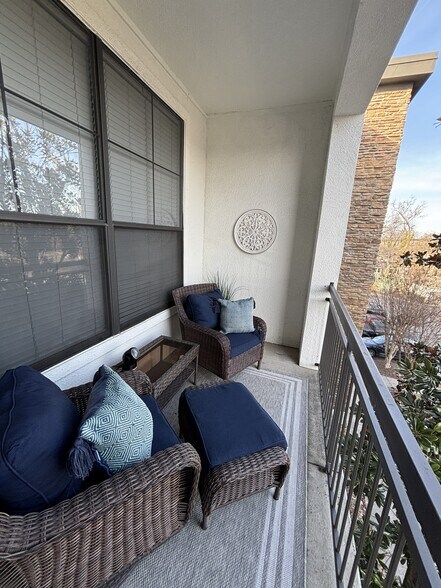 Building Photo - 2600 Hillsboro Pike