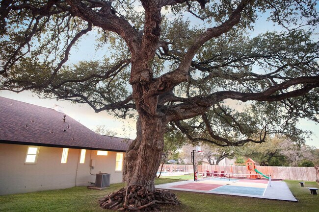 Building Photo - 107 Wickford Way