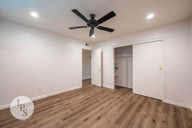Building Photo - Fresno Eastside Home, 3BR/2BA, Modern Upgr...