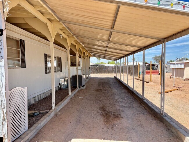 Building Photo - Great Deal on Quiet Mesa Home!