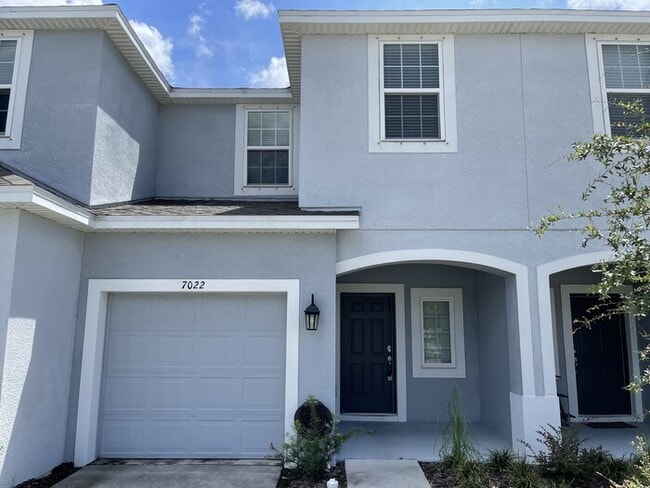 Primary Photo - Coming Soon! Spacious 3/2.5 Townhome with ...