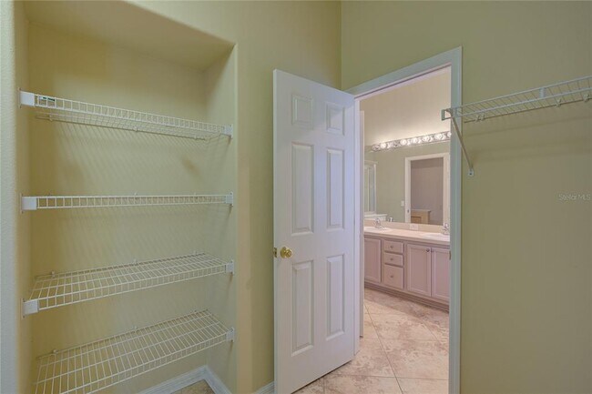Building Photo - 13298 Thoroughbred Loop