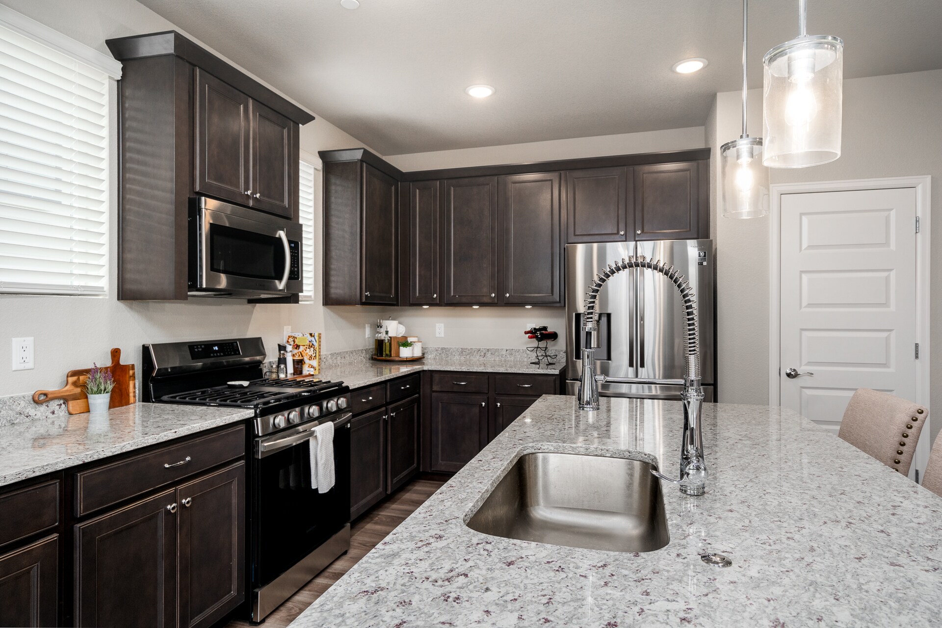 Building Photo - 1643 Rose Quartz Hts