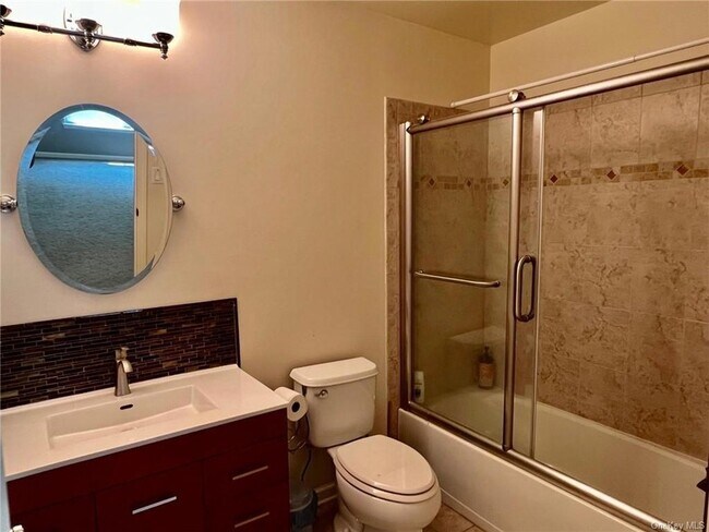 Building Photo - 41 High Ridge Ln