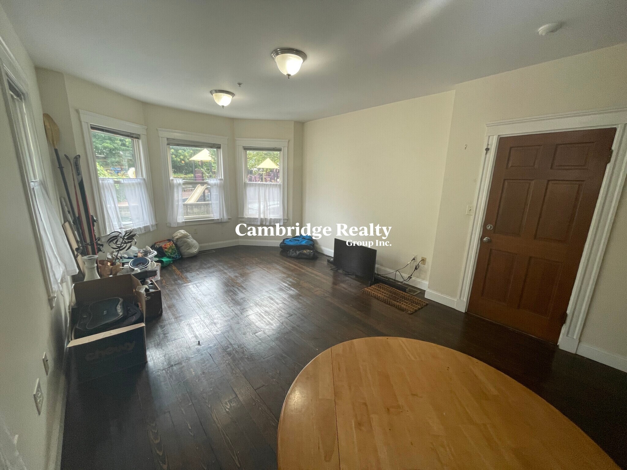 Building Photo - 6 Giles Park