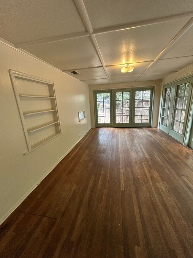 Building Photo - 1153 Arcadian Ave