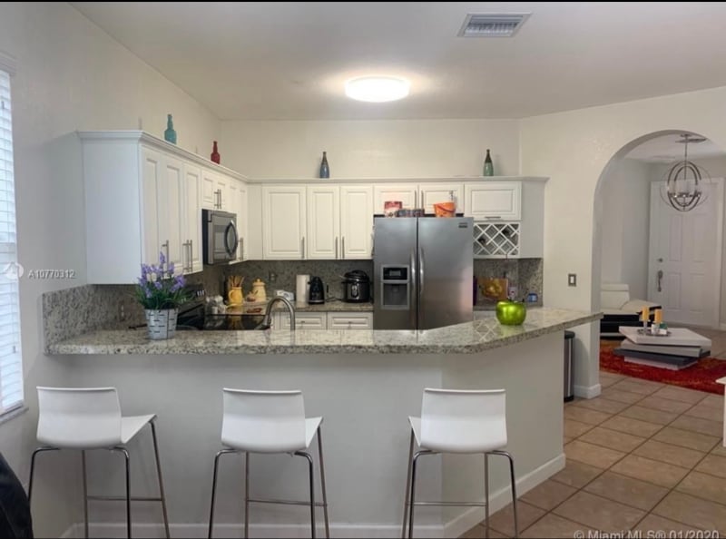 Building Photo - 2240 NE 37th Terrace