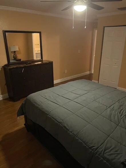 Building Photo - 813 NW 19th Ave