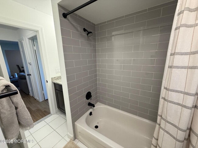 Building Photo - 40 Diane Dr