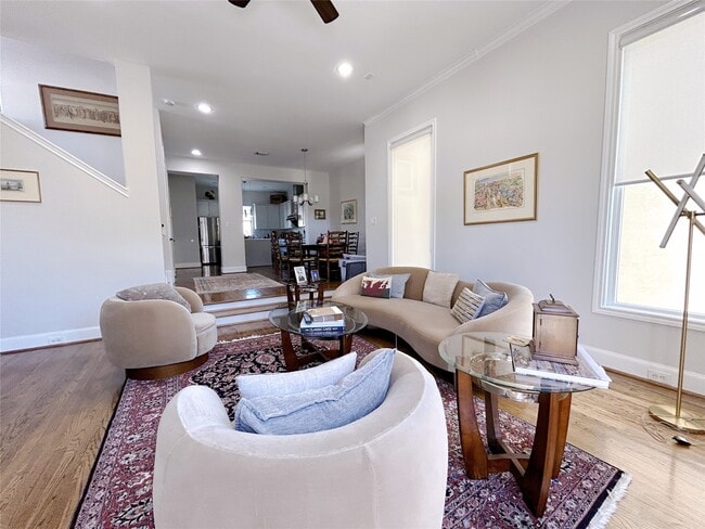 Building Photo - 939 Queen Annes Rd