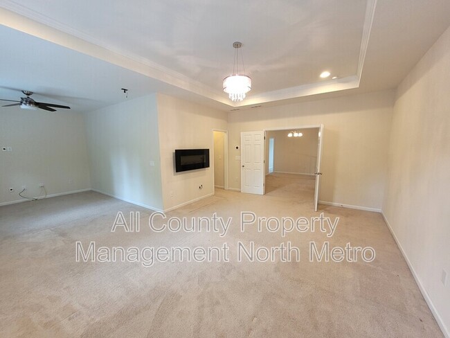 Building Photo - 4808 Blue Elm Ln