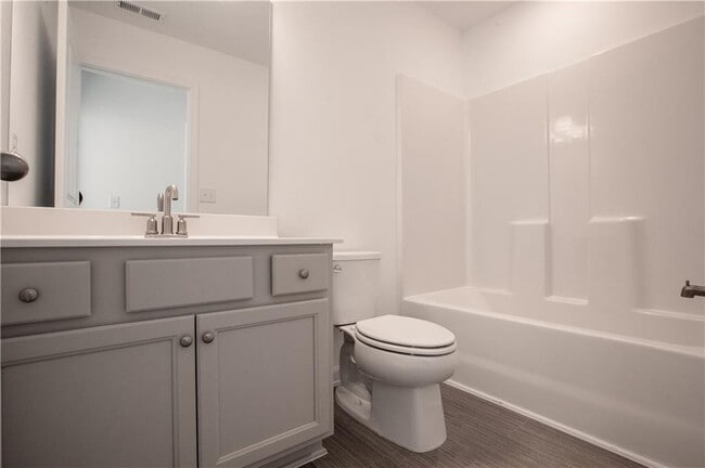 Building Photo - 5935 Osgood Pl