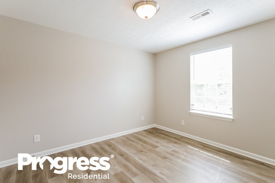 Building Photo - 11402 High Grass Dr
