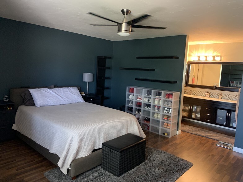 Building Photo - 4192 Mt Alifan Dr