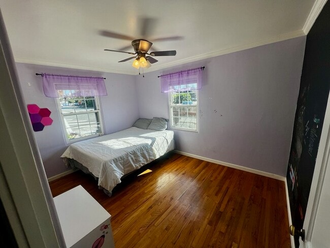 Building Photo - 4502 Euclid Ave