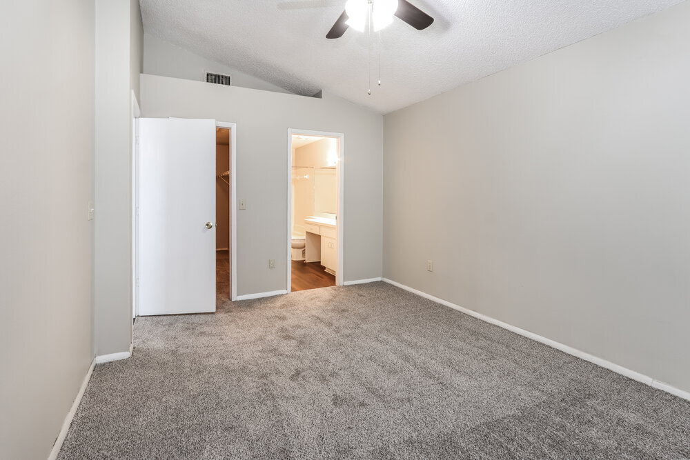 Building Photo - 409 Benson St